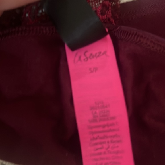 La senza  two piece red pantie and bra set - Picture 3 of 4